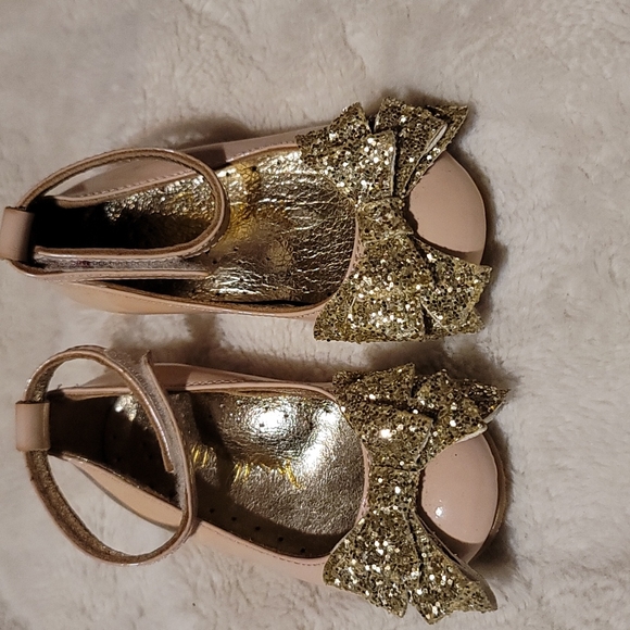 Itty bitty toes - Picture 1 of 2